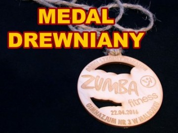 Drewniany medal - śr. 10cm ze sznurkiem