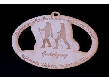 drewniany medal sr 10cm ze sznurkiem 4