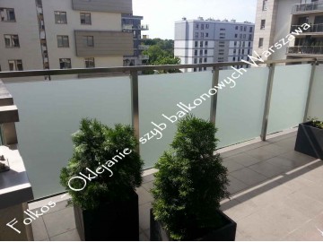 folie na balkon zoliborz oklejanie szyb folia 2