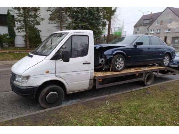 mercedes benz sprinter laweta sprzedam 2