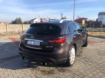 sprzedam infinity qx 70 s – 2015 diesel 6