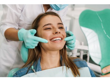 Wybielanie zębów, Lekarz Dentysta, Lekarz Stomatolog